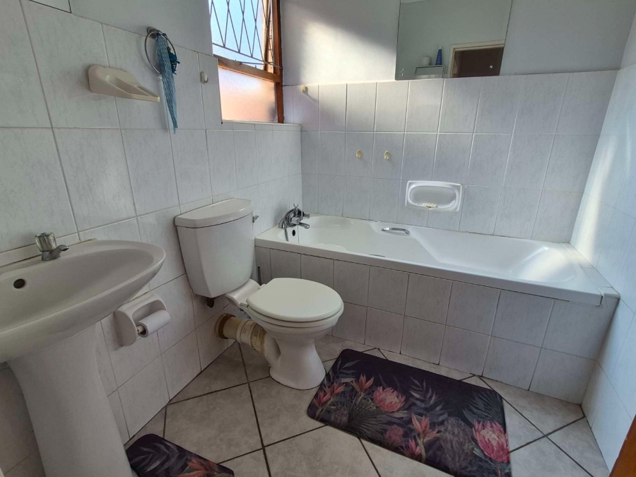 3 Bedroom Property for Sale in Kabega Park Eastern Cape